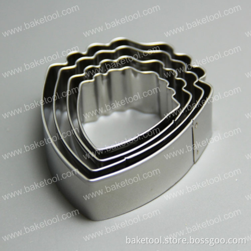 New 4pcs stainless steel carnation cake cutter with plain edge